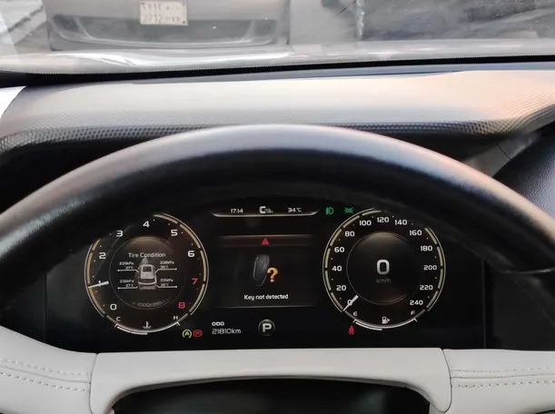 Car image 27