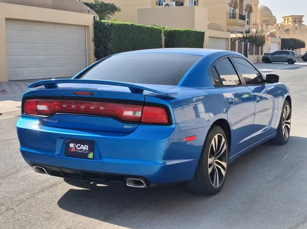 Car image 7