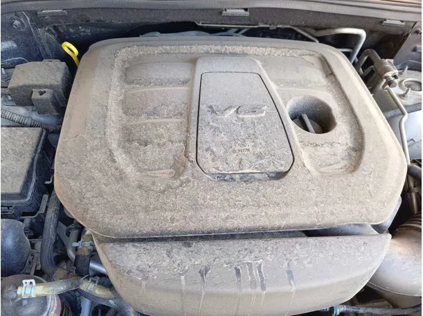 Car image 38