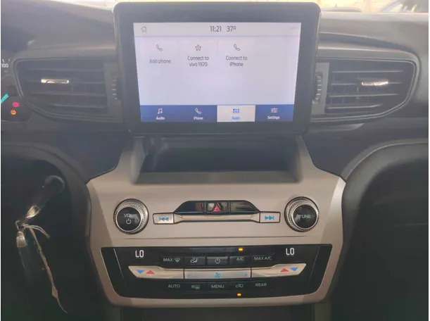 Car image 22