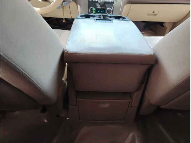 Car image 37