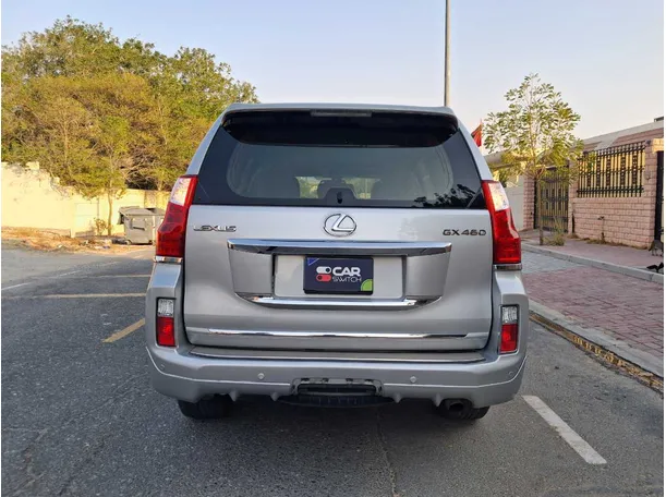 Car image 6