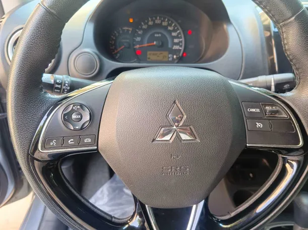 Car image 25
