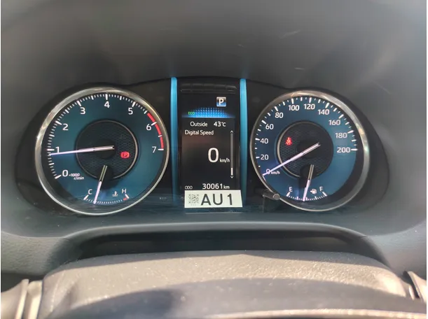 Car image 25