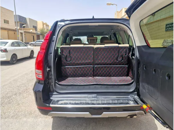 Car image 22