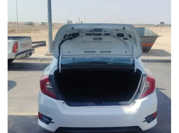 Car image 21