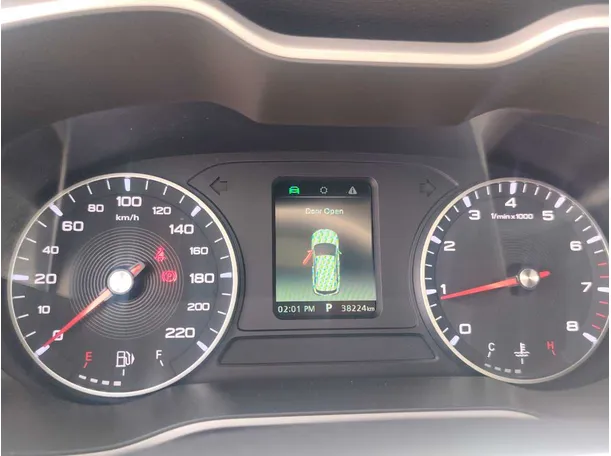 Car image 18