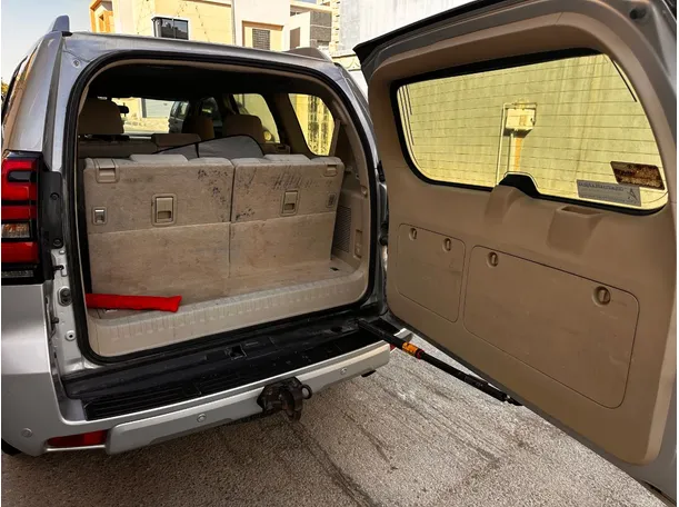 Car image 22