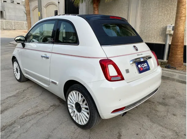 Car image 7