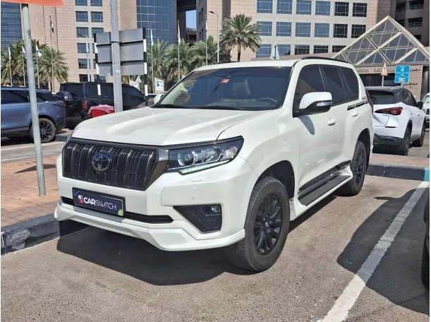 2022 Toyota Prado in Abu Dhabi
