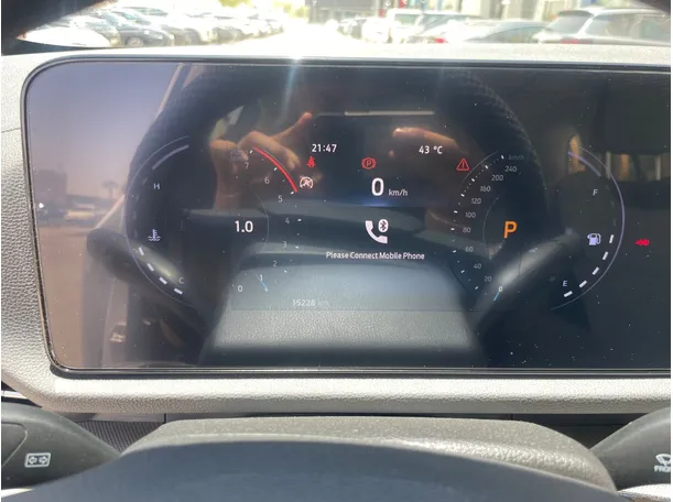 Car image 20