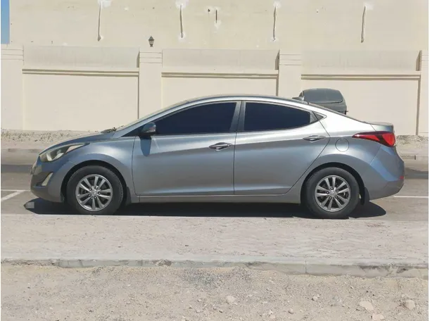 Car image 8