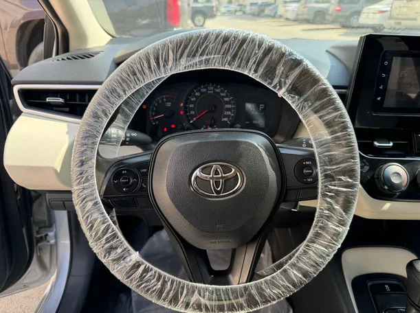 Car image 17