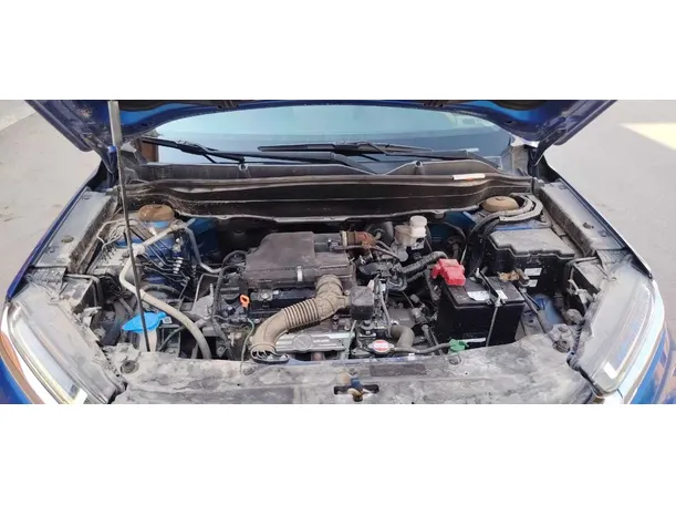 Car image 30