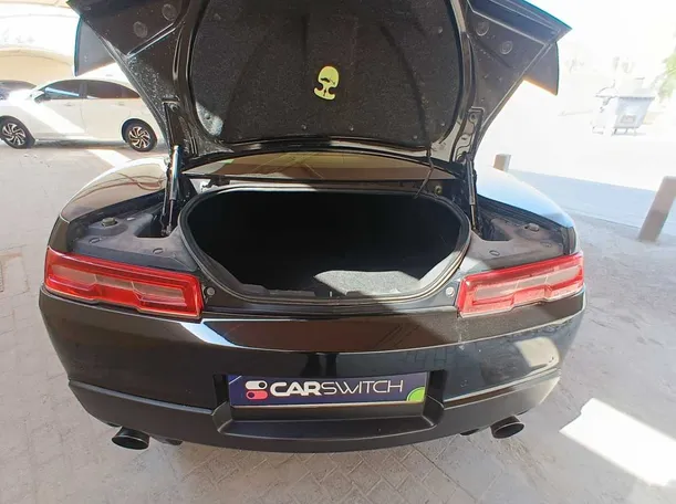 Car image 19