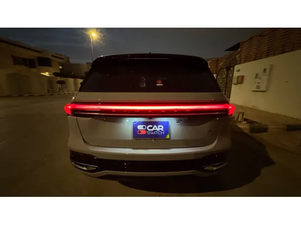 Car image 6