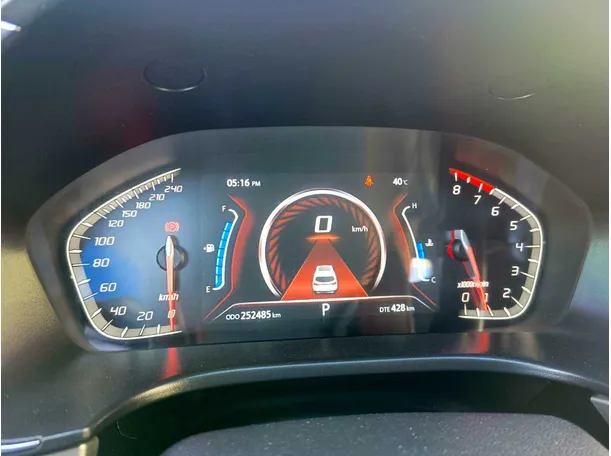 Car image 26