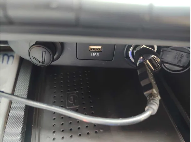 Car image 21