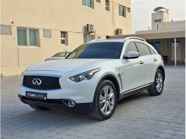 2017 انفنتي QX70 في الإمارات