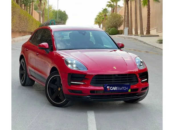 Car image 5