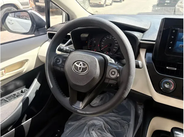 Car image 21