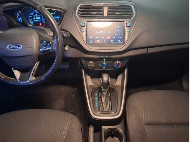 Car image 16