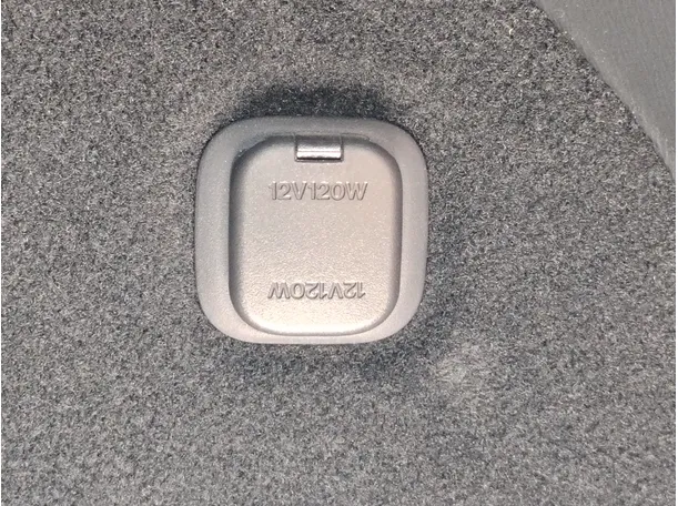 Car image 34