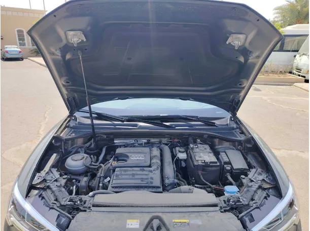 Car image 36