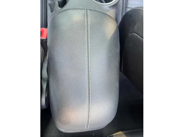 Car image 29