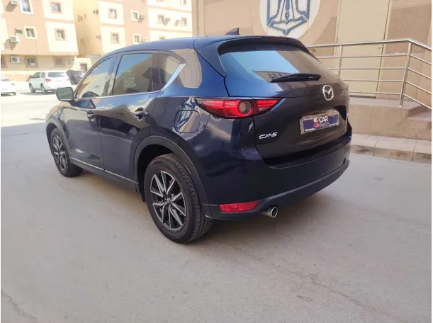 Car image 7