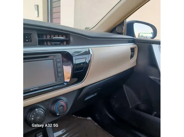 Car image 25