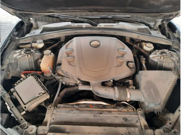 Car image 14