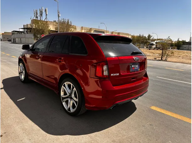 Car image 7