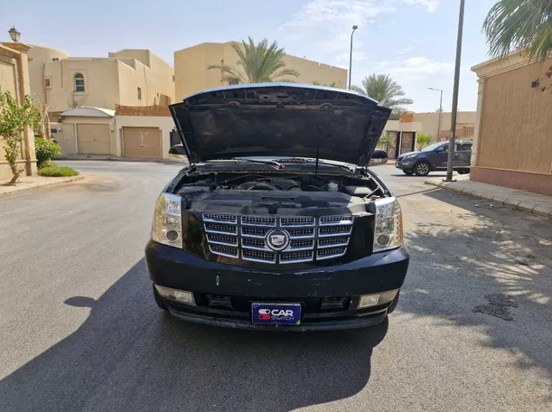 Car image 24
