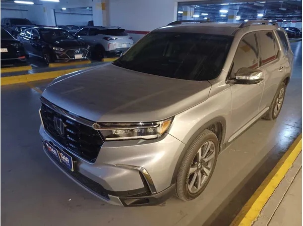 2023 Honda Pilot in Riyadh