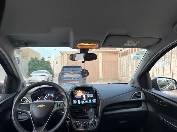 Car image 14
