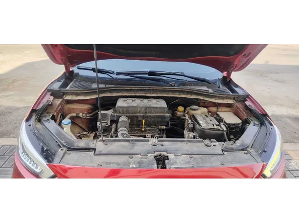 Car image 32