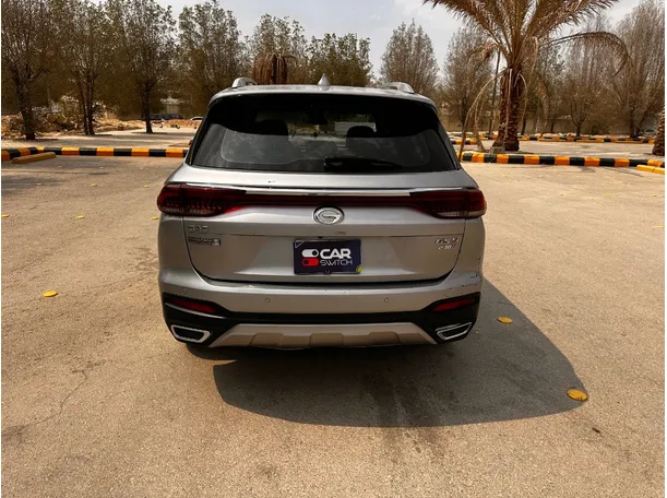 Car image 6
