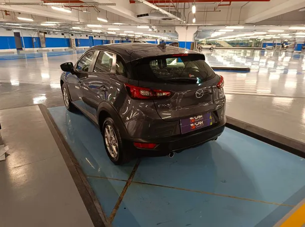 Car image 7