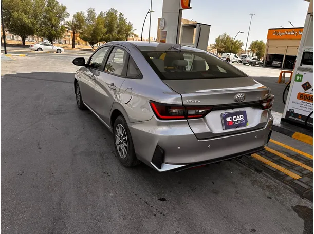 Car image 7