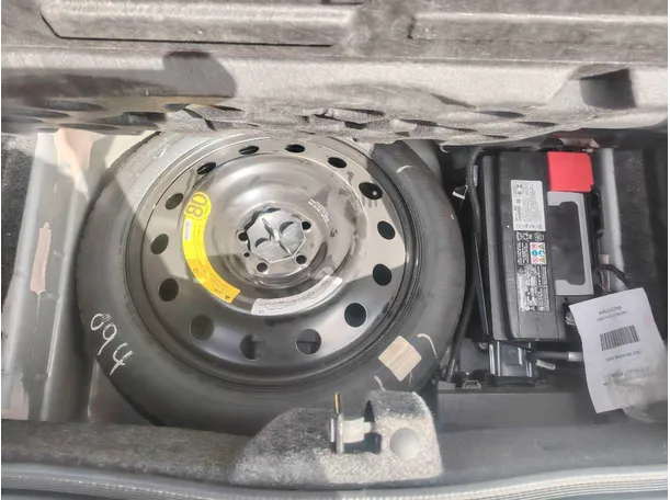 Car image 38