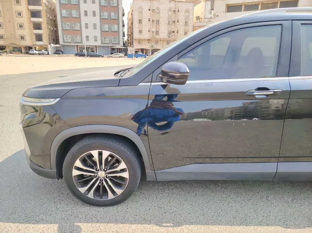Car image 9