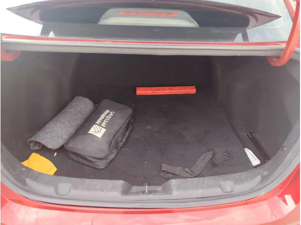 Car image 25