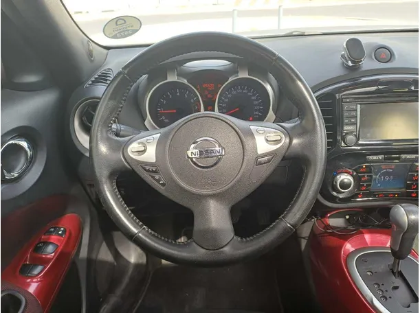 Car image 17