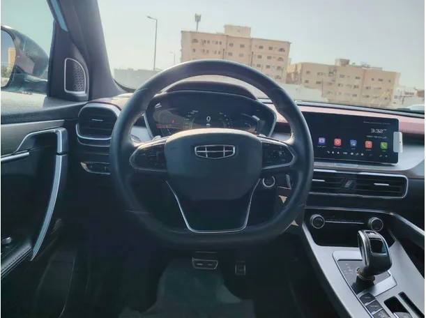 Car image 21