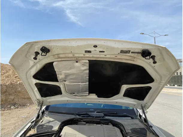 Car image 36