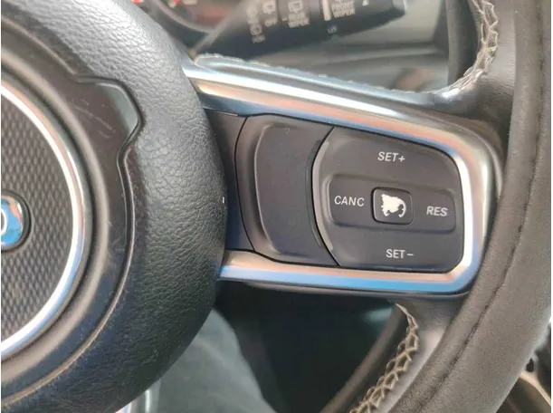 Car image 37