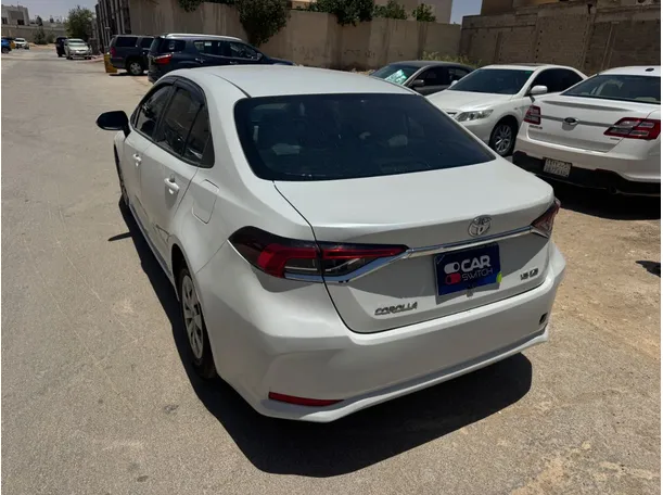 Car image 7