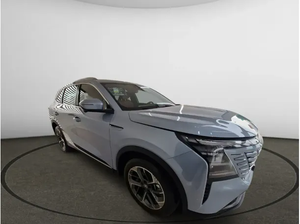 Car image 3