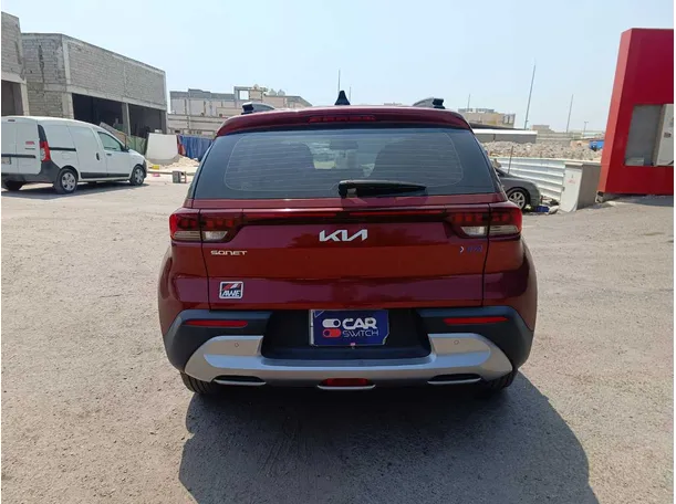 Car image 6